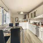 Melody House Of Дом отдыха *